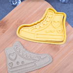 Formelė sausainiams Sportbačiai su gėlytėmis