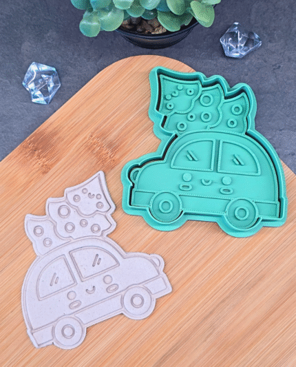 Sausainių formelė Kalėdinė eglutė automobilyje